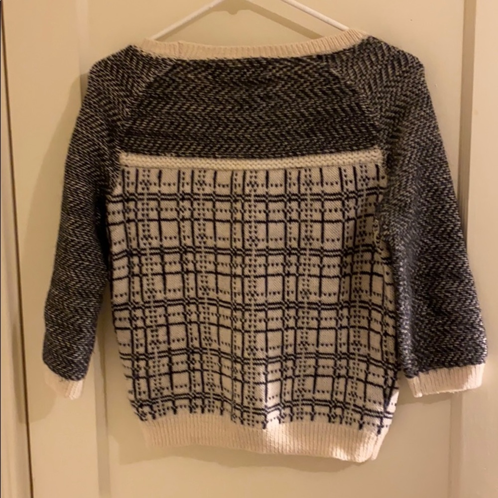 Sweater - Picture 5 of 6